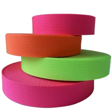 Grooved polyester webbing for bags
